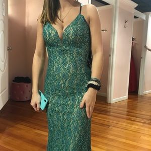 Green sparkling prom dress!